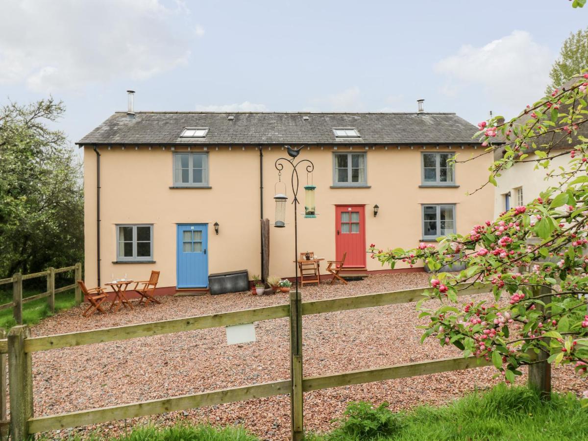 Apple Cottage เครดิตัน ภายนอก รูปภาพ